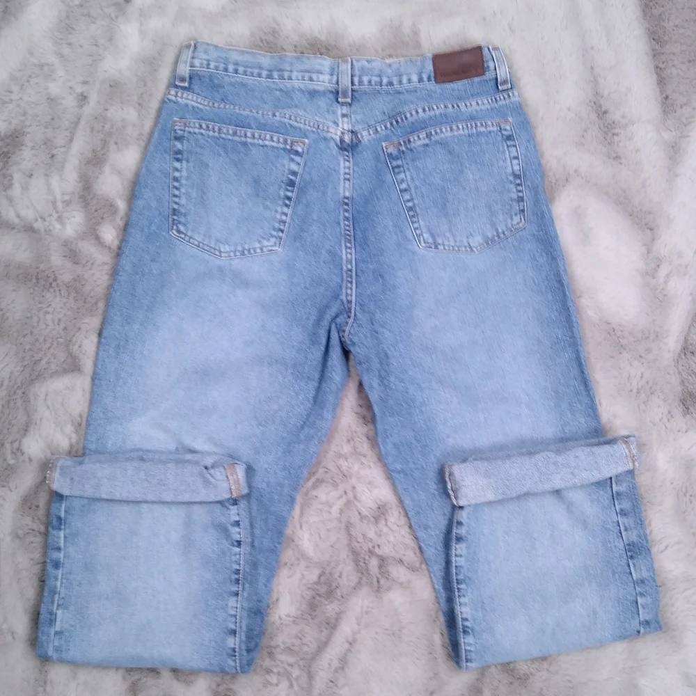 Classic Light Blue Denim Jeans - Picture 2 of 8